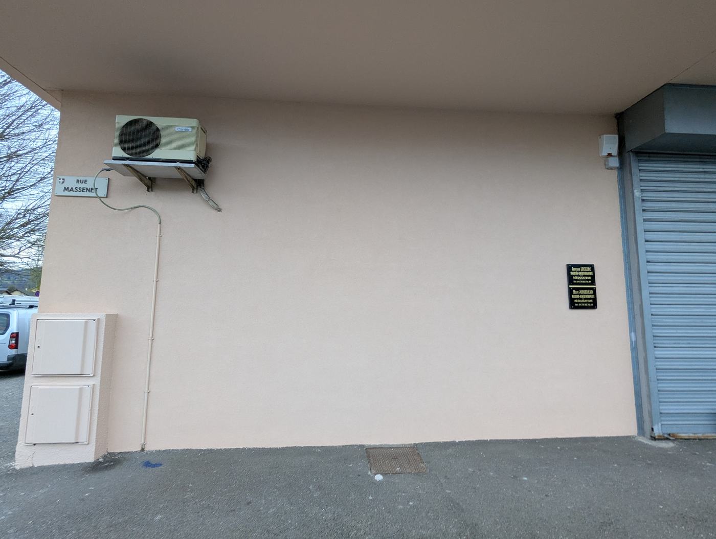 Ravalement de façade de commerces à Cognin — photo 3