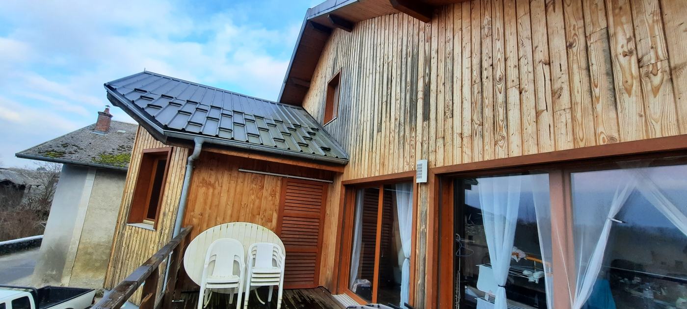 Réfection de façade et bardage bois à Chamoux-sur-Gelon — photo 2