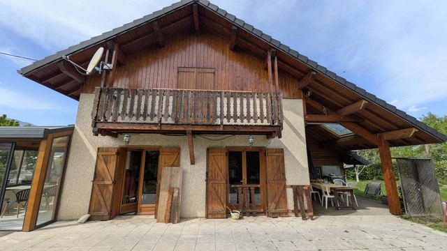 Rénovation de boiseries extérieures d'un chalet à Châteauneuf en Savoie