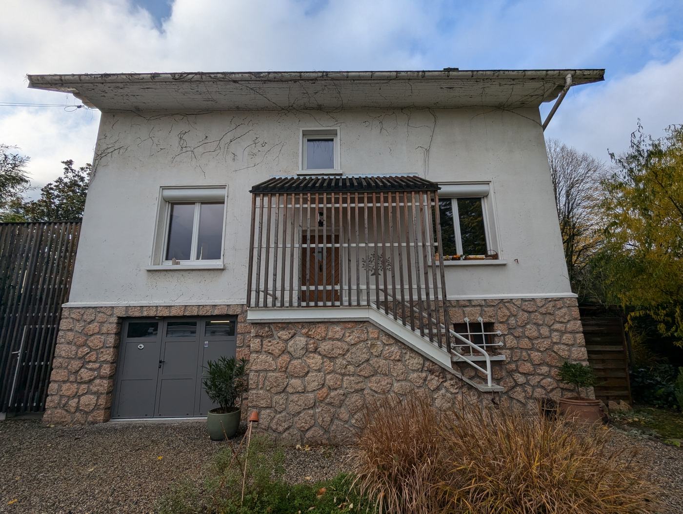 Rénovation complète en peinture d'une maison à Chambéry — photo 9