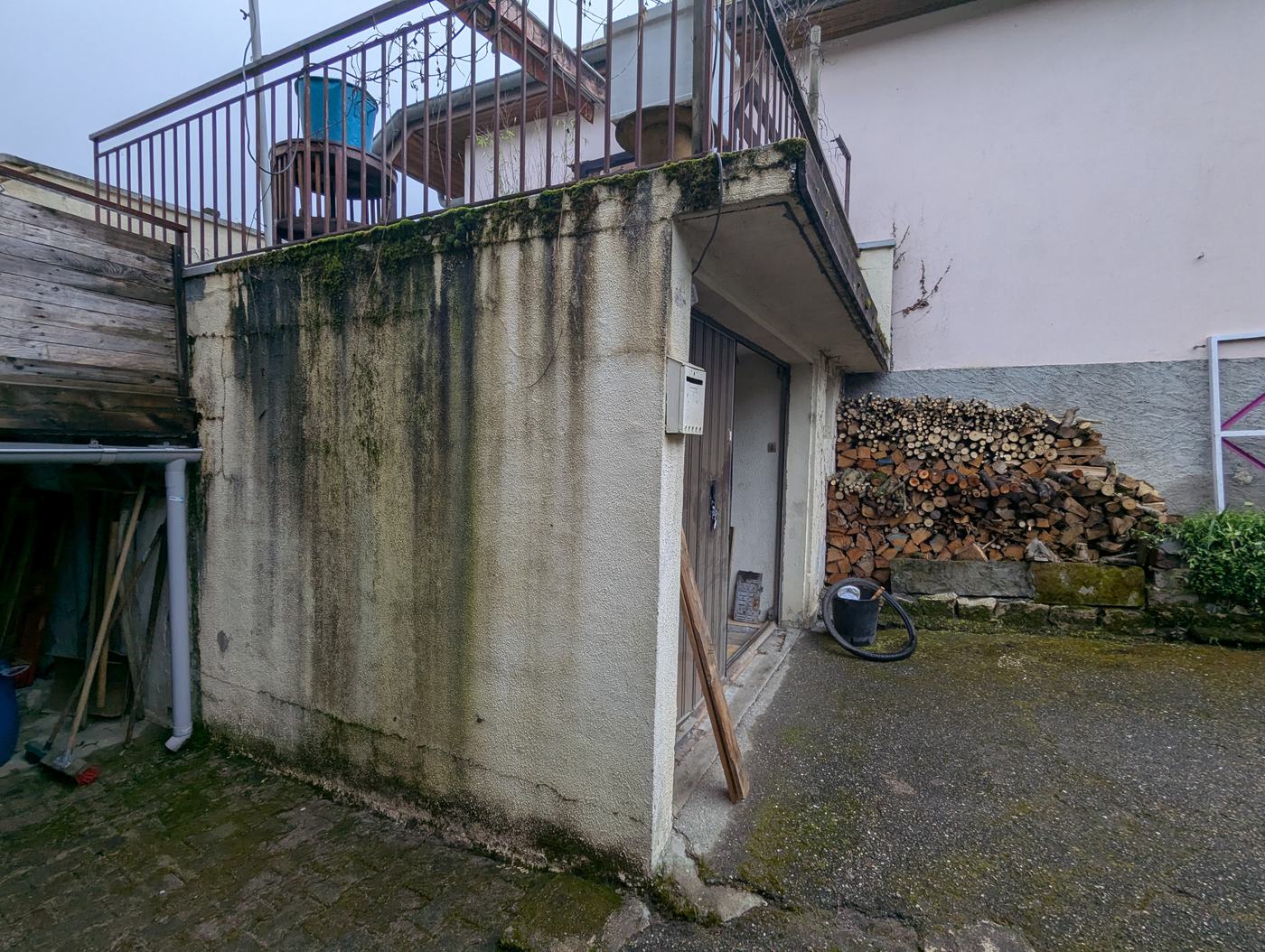 Rénovation d'une terrasse et des façades à Challes-les-Eaux — photo 4