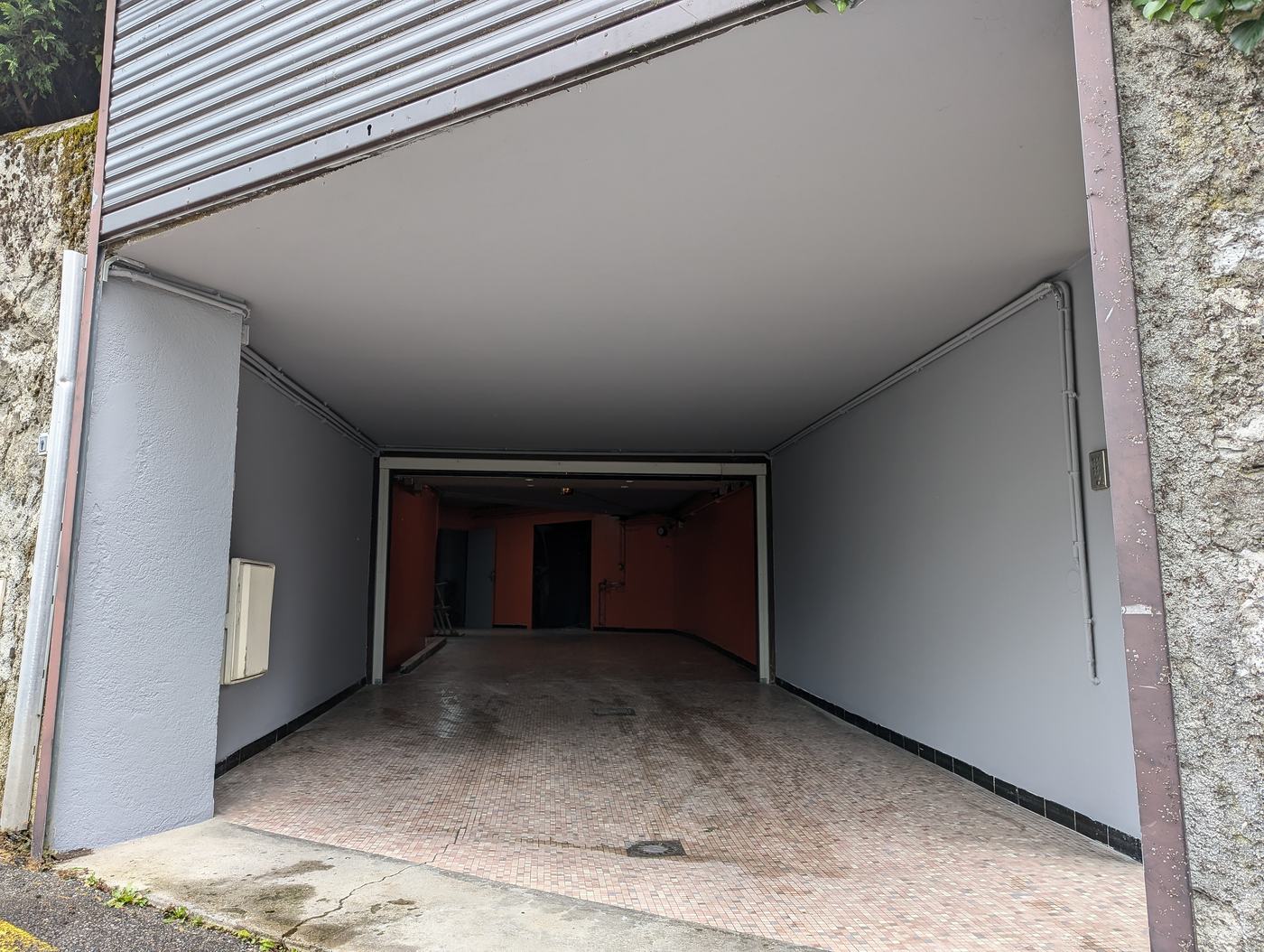 Réparation de maçonneries soufflées et rénovation en peinture D2 à Chambéry — photo 2