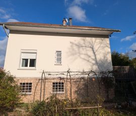 Façade rénovée après travaux de peinture à Chambéry